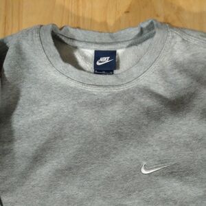 Vintage Y2K Nike Small Swoosh Logo Crewneck Sweatshirt